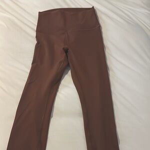 Lululemon Wundertrain 23” Leggings in Roasted Brown Size 6